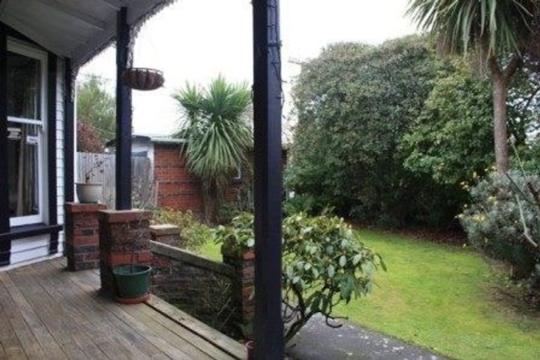 Photo of property in 34 Gresford Street, Edgeware, Christchurch, 8013