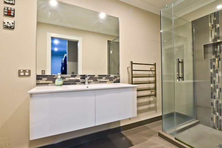 Photo of property in 15 Miranda Place, Flagstaff, Hamilton, 3210