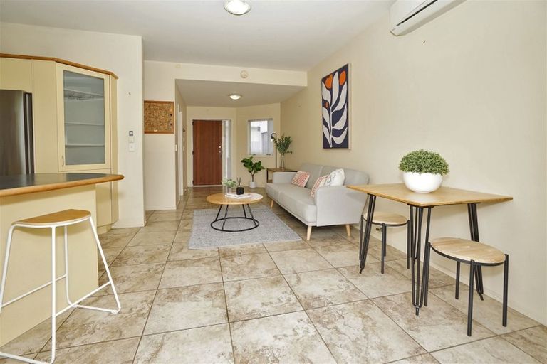 Photo of property in 112u4 Clarence Street, Hamilton Lake, Hamilton, 3204