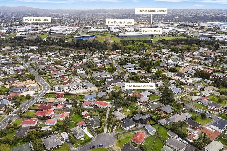 Photo of property in 11a Norma Avenue, Te Atatu South, Auckland, 0610