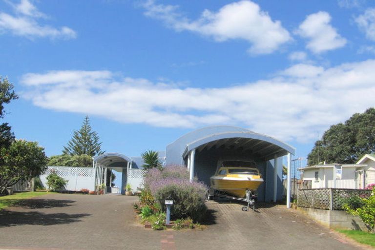 Photo of property in 3 Dillon Street, Waihi Beach, 3611