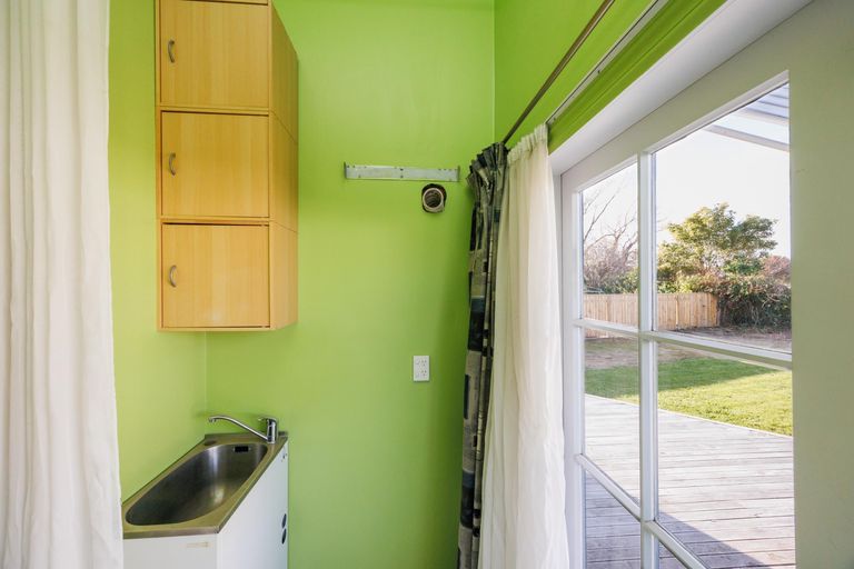 Photo of property in 28 Alexander Street, Awapuni, Palmerston North, 4412