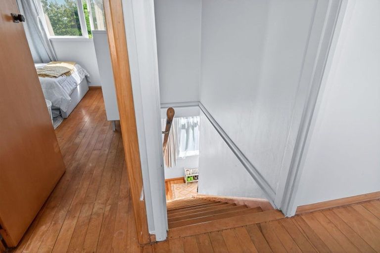 Photo of property in 4 Renfrew Place, Highbury, Palmerston North, 4412