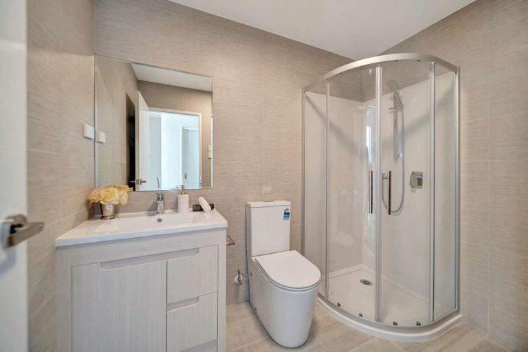 Photo of property in 24 Baumea Rise, Massey, Auckland, 0614