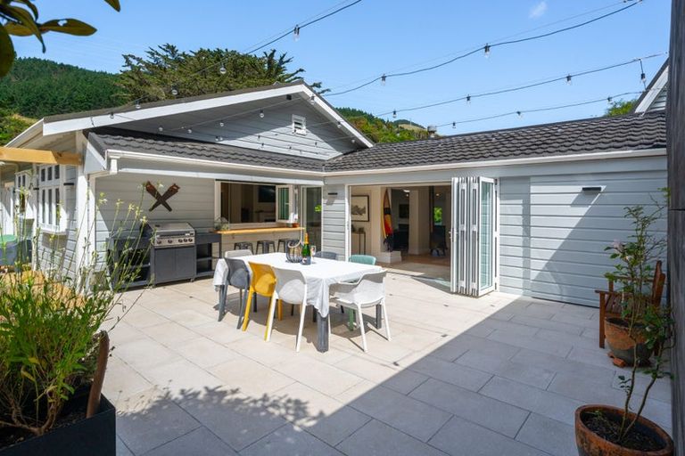 Photo of property in 215 Takapu Road, Takapu Valley, Wellington, 5028