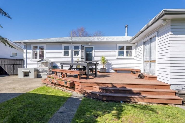 Photo of property in 5 Green Avenue, Levin, 5510