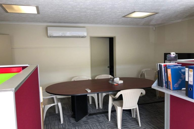 Photo of property in 2/111 Hillside Road, Papatoetoe, Auckland, 2025
