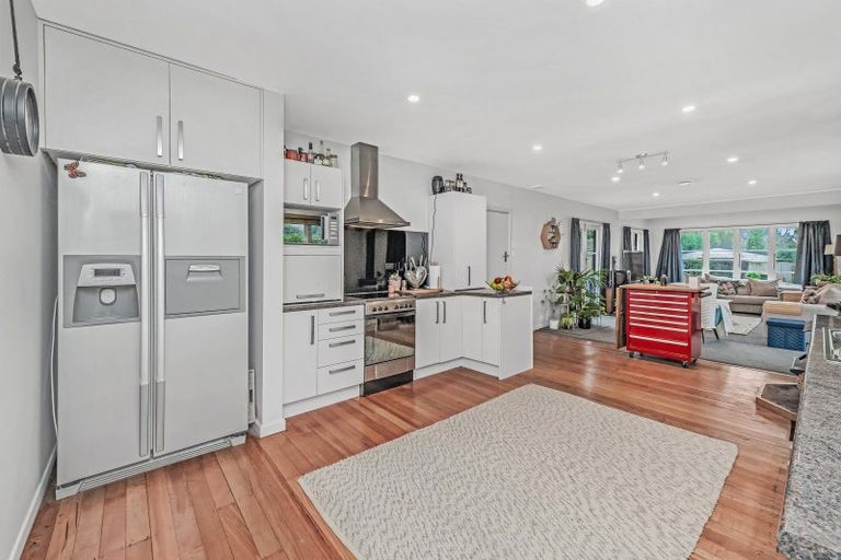 Photo of property in 17-b Gordon Street, Southbridge, 7602
