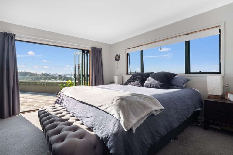 Photo of property in 111 Pacific View Drive, Whangamata, 3620