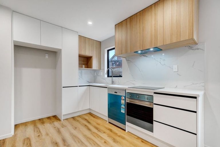 Photo of property in 8a Butterworth Drive, Glendene, Auckland, 0602