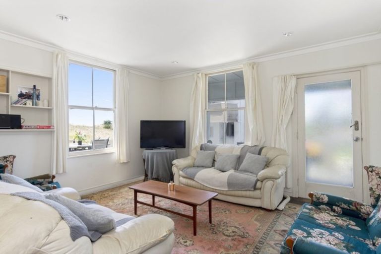 Photo of property in 355a Oceanbeach Road, Mount Maunganui, 3116