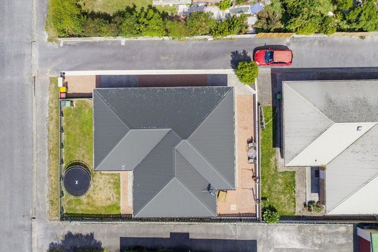 Photo of property in 14 Smith Street, Waimate, 7924