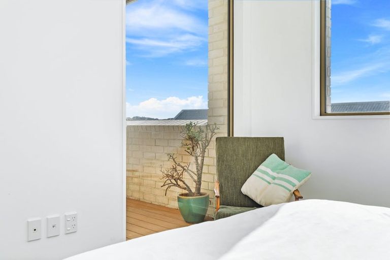 Photo of property in 303/167 Glenvar Ridge Road, Long Bay, Auckland, 0630