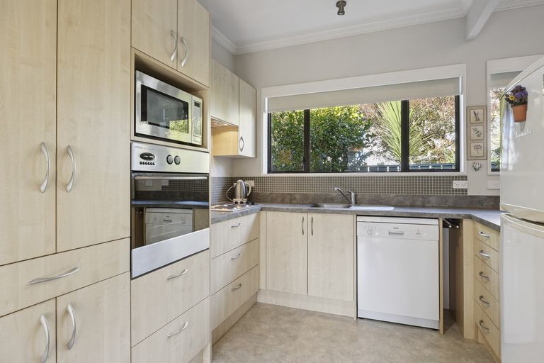 Photo of property in 231 Bay View Road, Saint Clair, Dunedin, 9012