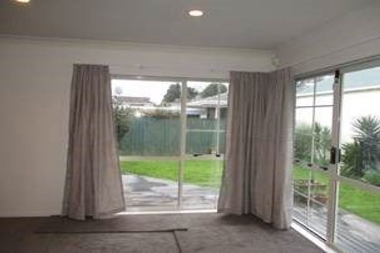 Photo of property in 2/75 Jellicoe Road, Manurewa, Auckland, 2102