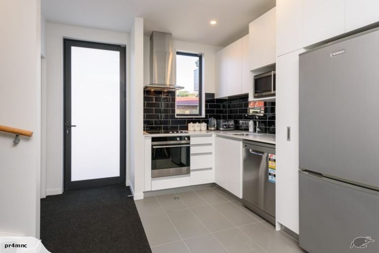 Photo of property in 74u6 Derwent Street, Island Bay, Wellington, 6023