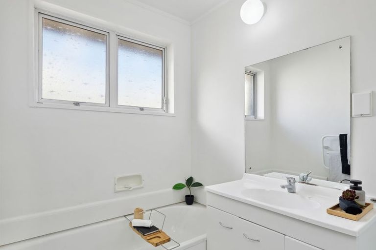 Photo of property in 76b Donovan Road, Paraparaumu Beach, Paraparaumu, 5032