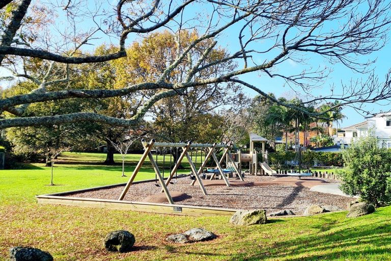 Photo of property in 2/40 Roslyn Terrace, Devonport, Auckland, 0624