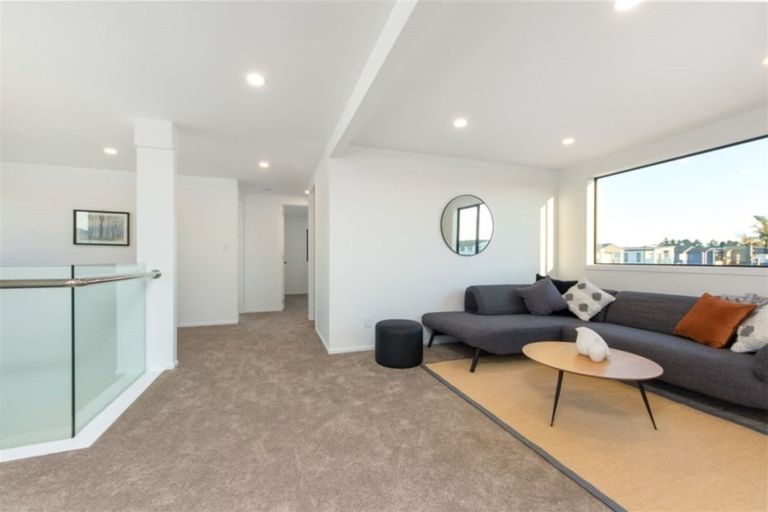 Photo of property in 28 Myland Drive, Hobsonville, Auckland, 0616