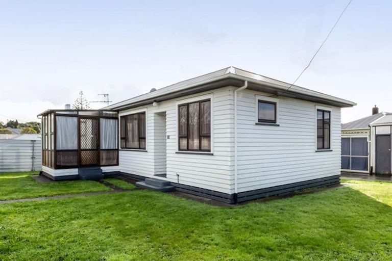 Photo of property in 102 Brecon Road, Stratford, 4332