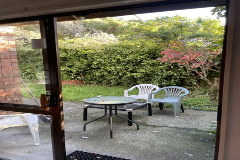Photo of property in 7 Silverton Place, Churton Park, Wellington, 6037