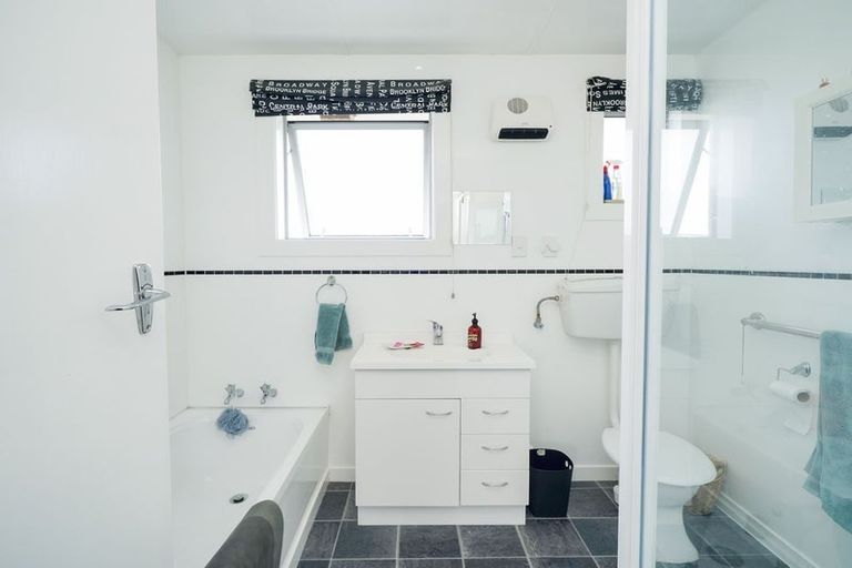 Photo of property in 181 Bay Road, Grasmere, Invercargill, 9810