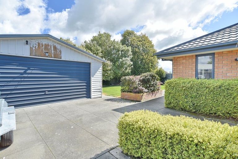 Photo of property in 11 James Drive, Woodend, 7610