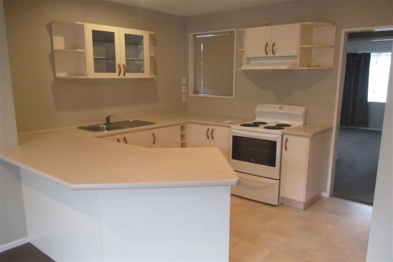 Photo of property in 17b Division Street, Riccarton, Christchurch, 8041