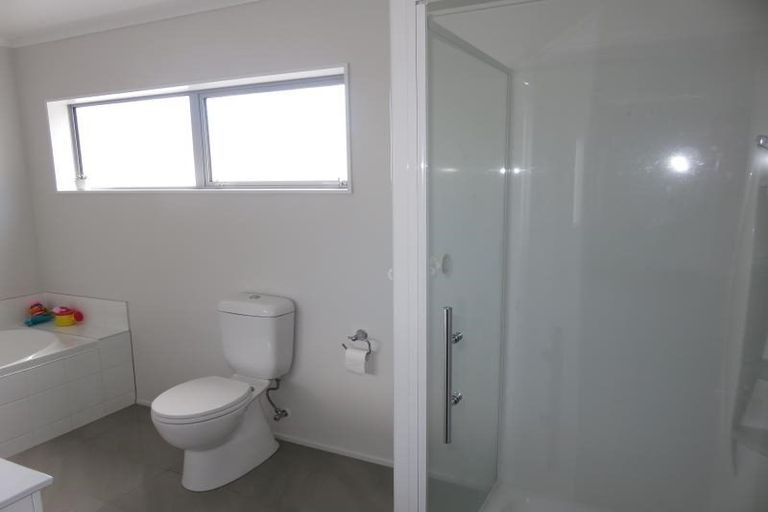 Photo of property in 188 Westchester Drive, Churton Park, Wellington, 6037