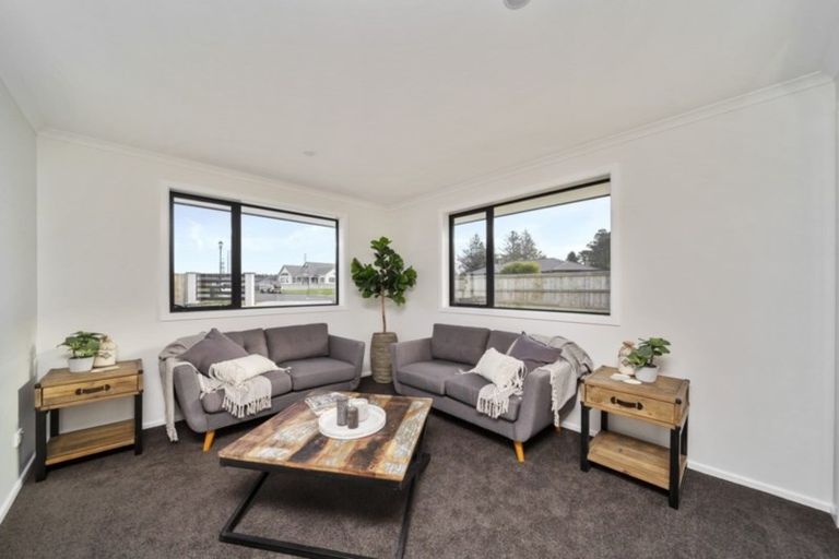 Photo of property in 12 Biron Place, Stratford, 4332