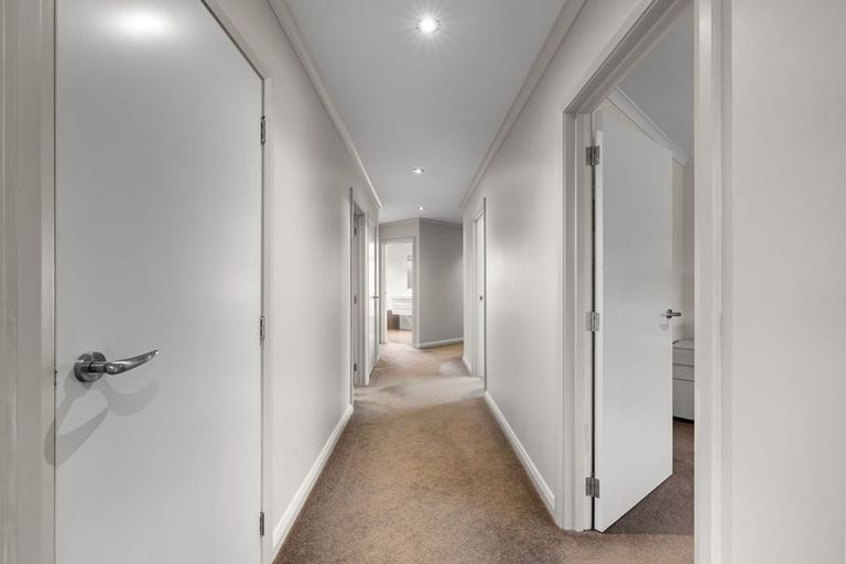 Photo of property in 20 Rosalie Terrace, Kelvin Grove, Palmerston North, 4414