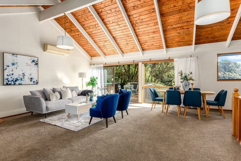 Photo of property in 49 Bayview Road, Paremata, Porirua, 5024