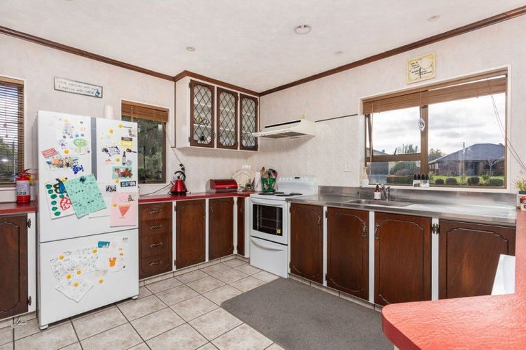 Photo of property in 10 Maclaurin Street, Dannevirke, 4930