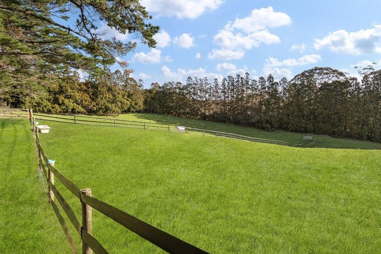 Photo of property in 1115 State Highway 16, Waimauku, 0883