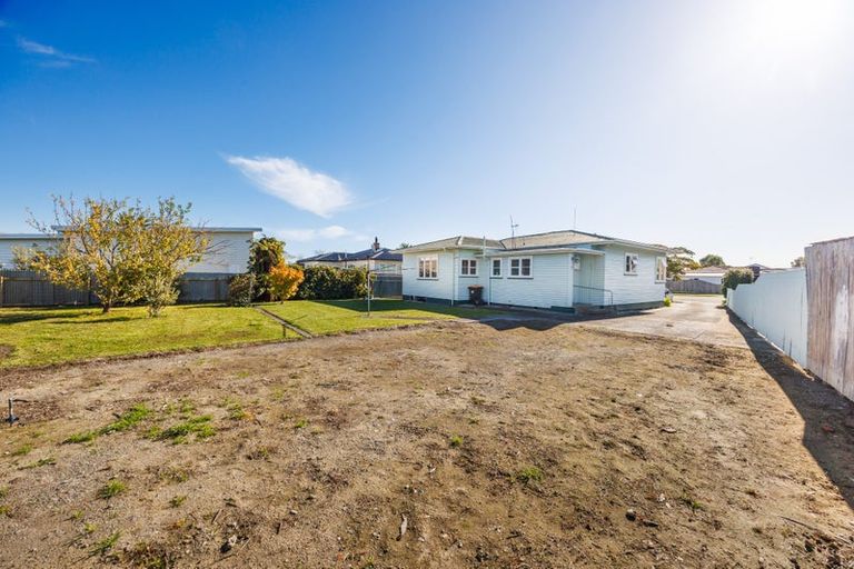 Photo of property in 14 Belvedere Crescent, Takaro, Palmerston North, 4412