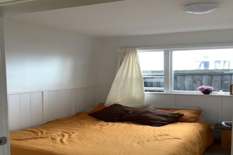 Photo of property in 12 Lonsdale Street, New Brighton, Christchurch, 8083