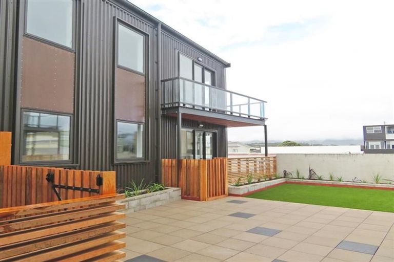 Photo of property in The Firemans Apartments, 104/321 Jackson Street, Petone, Lower Hutt, 5012