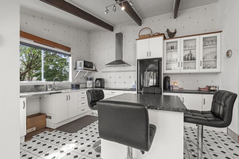 Photo of property in 27 Ormond Street, Woodville, 4920