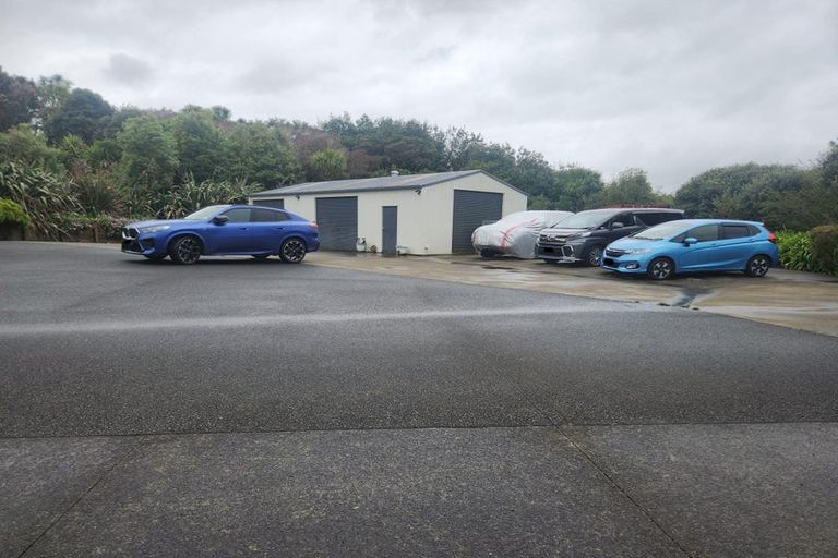 Photo of property in 94c Pomona Road, Kumeu, 0891