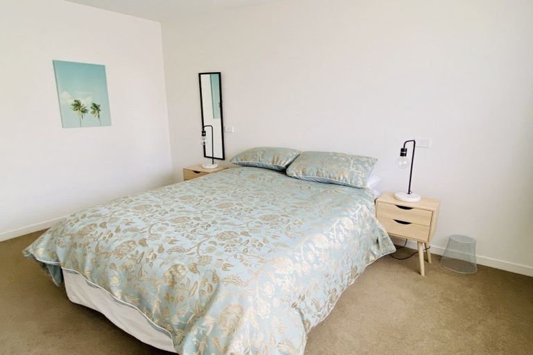 Photo of property in 8 Warbler Lane, Albert Town, Wanaka, 9305