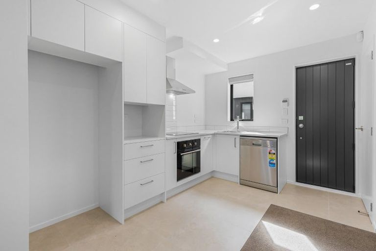 Photo of property in 56 Raupeti Lane, Henderson, 0612