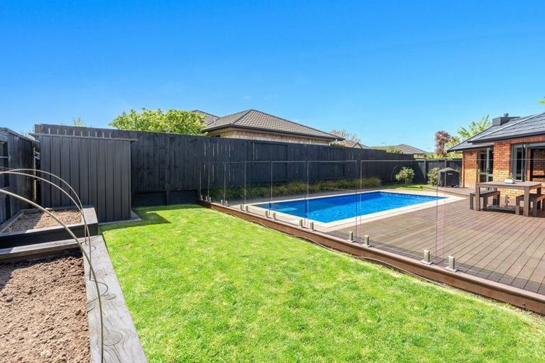 Photo of property in 20 Merlin Close, Huntington, Hamilton, 3210