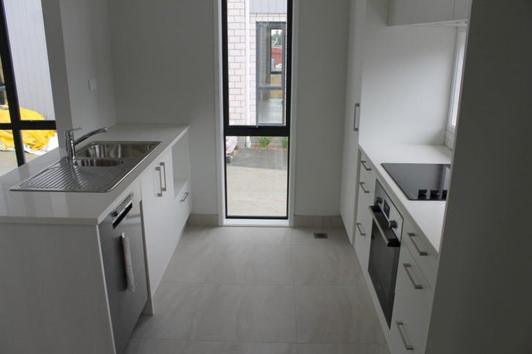 Photo of property in 2/59 Glenview Road, Glen Eden, Auckland, 0602