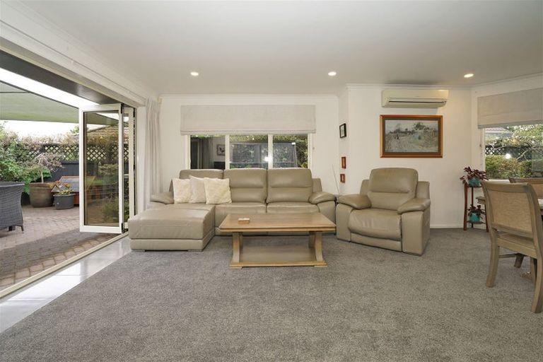 Photo of property in 10 Helmsdale Court, Huntington, Hamilton, 3210