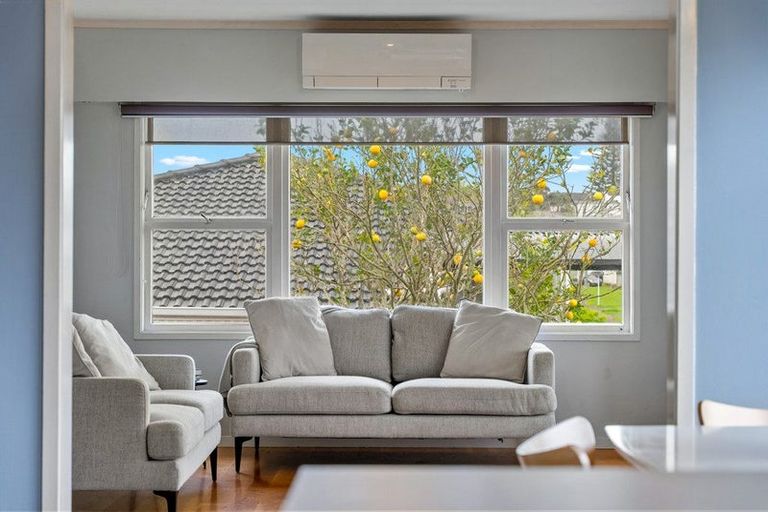 Photo of property in 1/4 Waterloo Road, Milford, Auckland, 0620