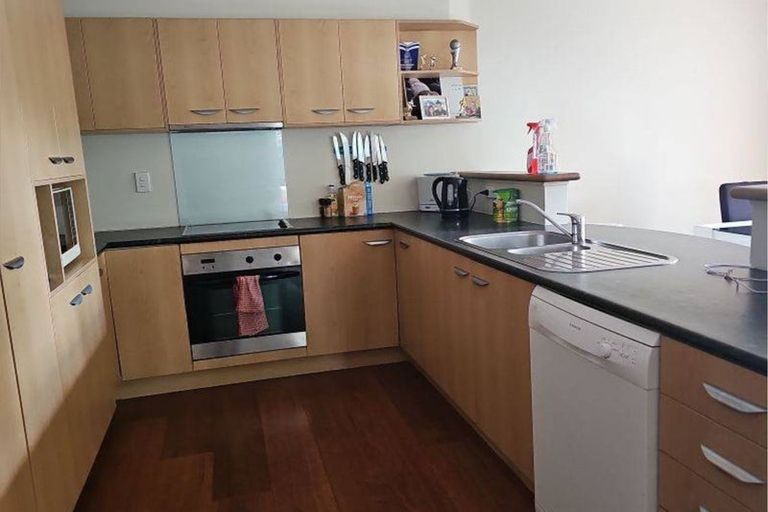 Photo of property in 16b Bermuda Place, One Tree Point, 0118