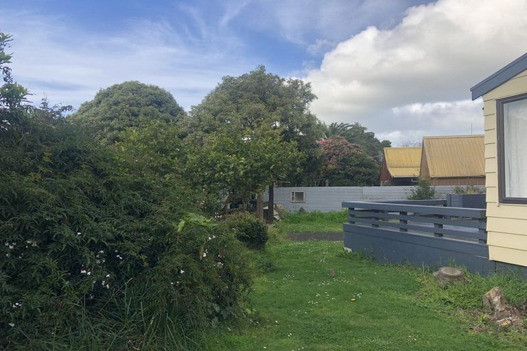 Photo of property in 13 Gloaming Place, Conifer Grove, Takanini, 2112
