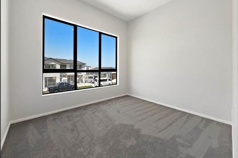 Photo of property in 40 Kaimanawa Road, Karaka, Papakura, 2113