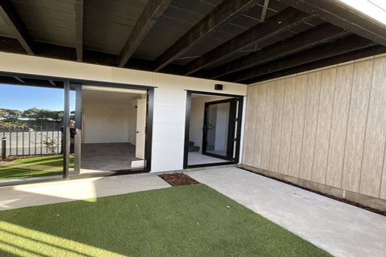 Photo of property in 231u3 Marine Parade, Seatoun, Wellington, 6022