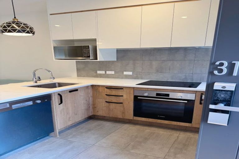 Photo of property in 31/9 Schnapper Rock Road, Greenhithe, Auckland, 0632